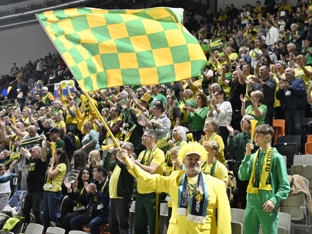 SR Basketbal LM 3. kolo F Levice Atény BAX