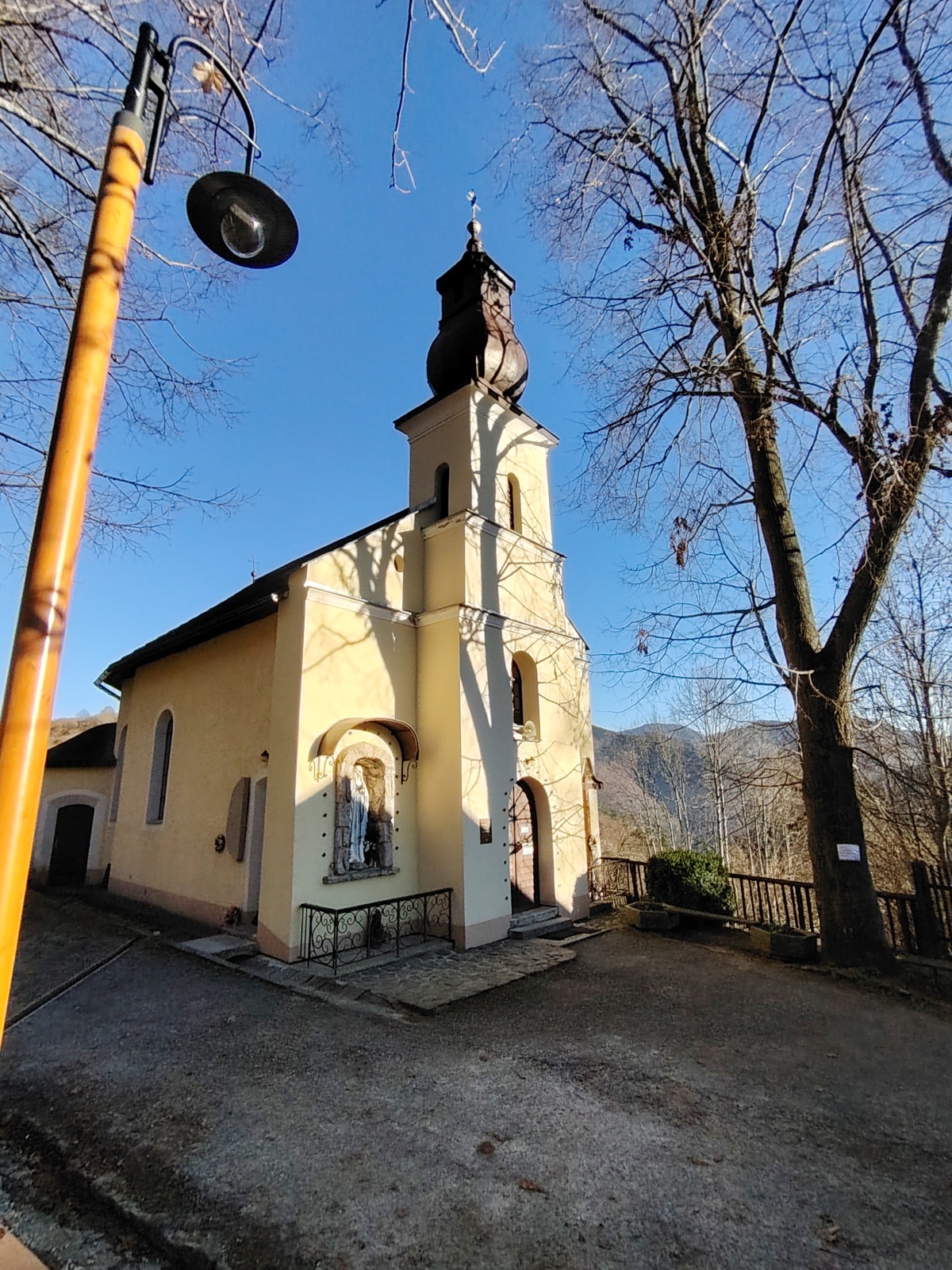 kostol, Vlkolínec