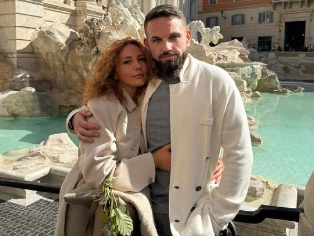 Roman Novak, Anna