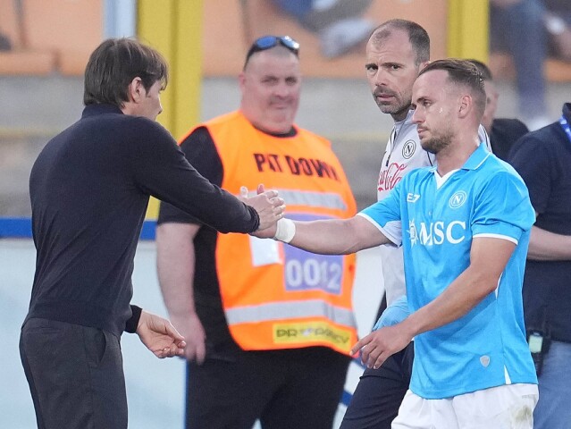 Stanislav Lobotka, Antonio Conte