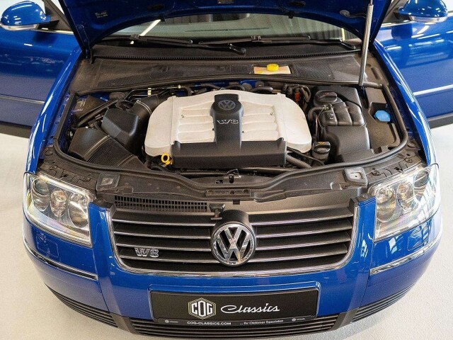 VW Passat Variant W8 - 2004