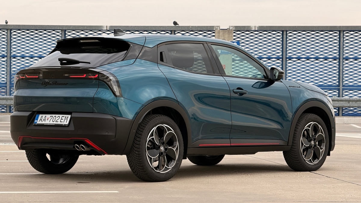 Alfa Romeo Junior (2025)