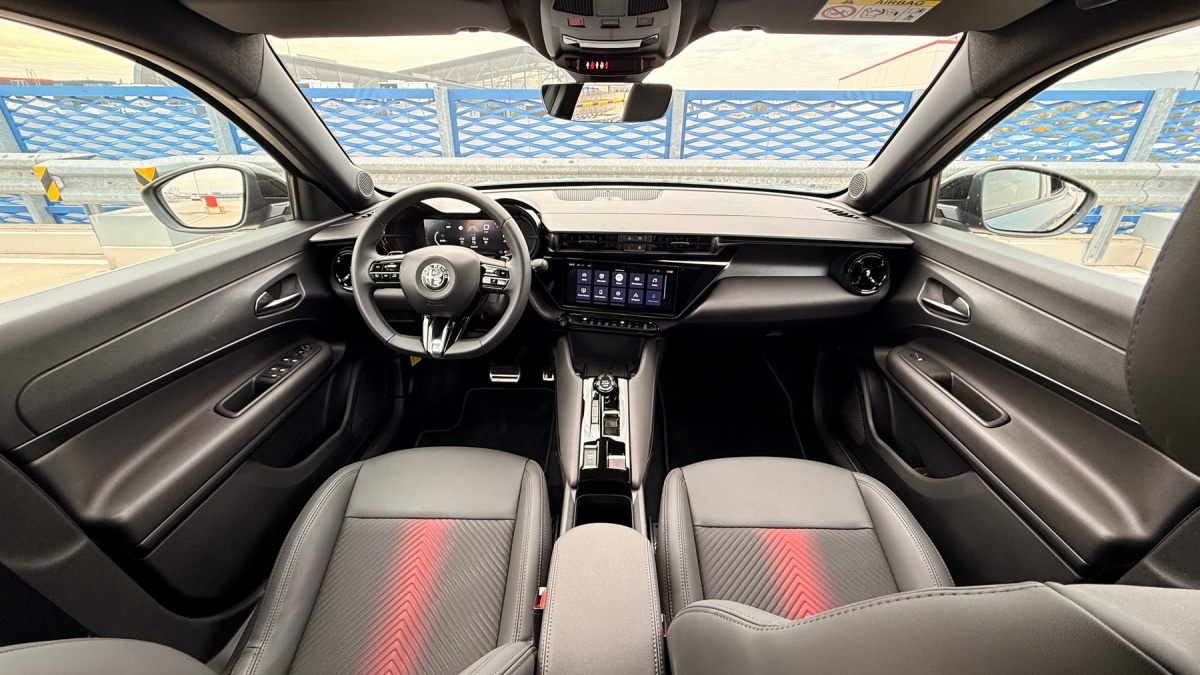 Alfa Romeo Junior (2025)