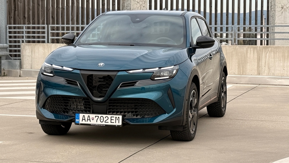 Alfa Romeo Junior (2025)