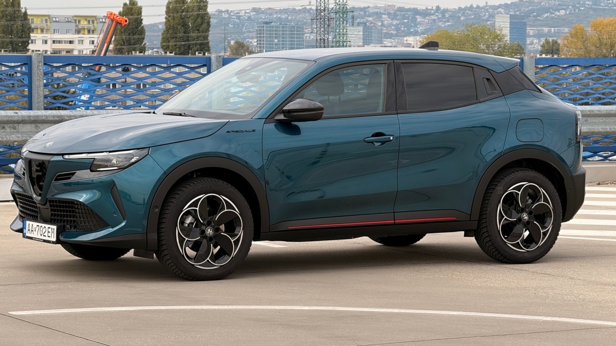 Alfa Romeo Junior (2025)