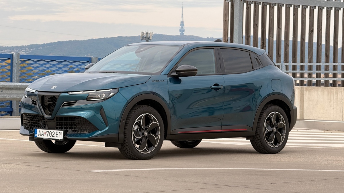 Alfa Romeo Junior (2025)