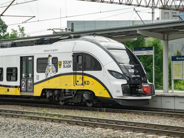vlak, doprava, stanica, Poľsko, cestovanie, železnica