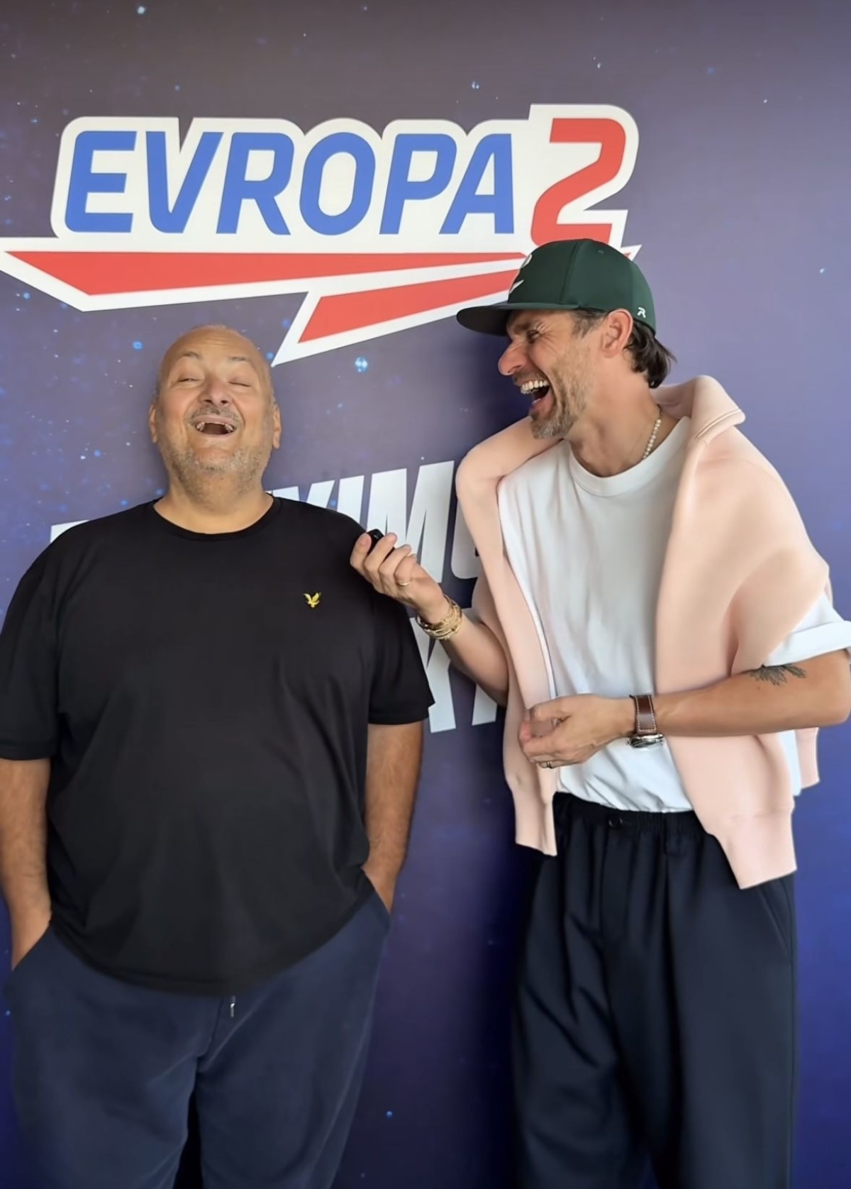 Moderátorská dvojica Patrik Hezucký (vľavo) a Leoš Mareš.