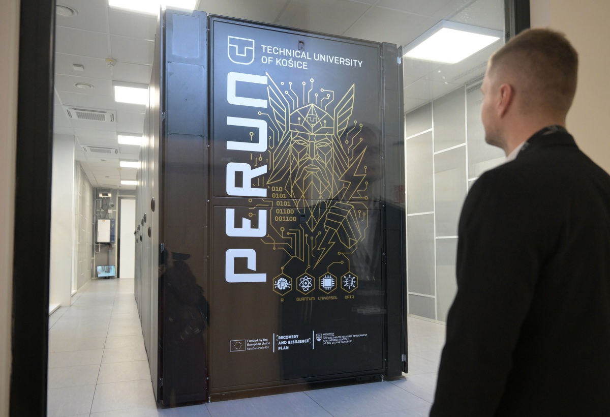 SR Košice TUKE MIRRI Perún spustenie KEX