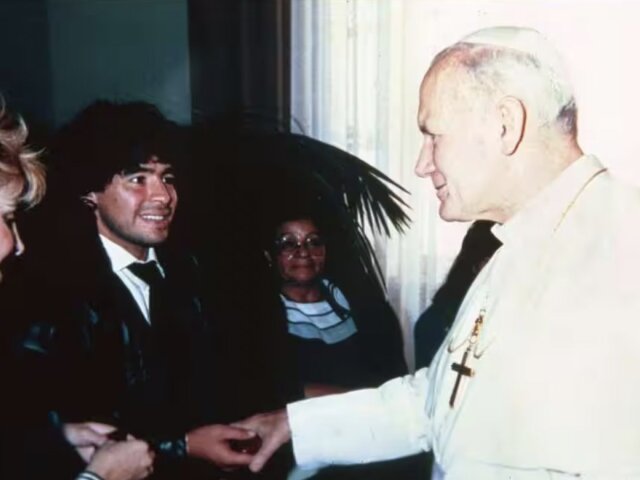 Diego Maradona, Ján Pavol II.
