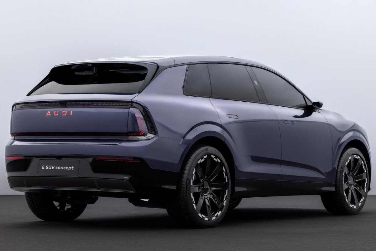 Audi E SUV Concept - 2025