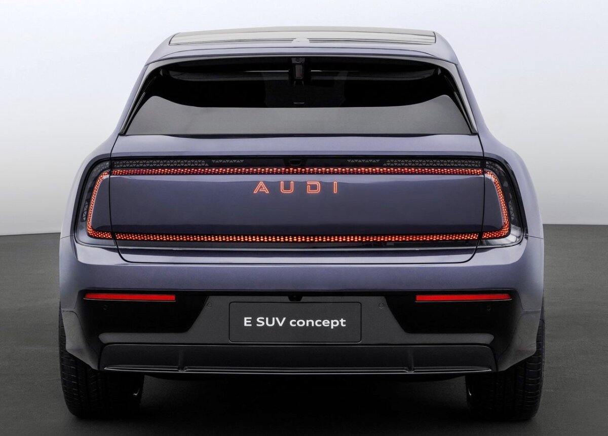 Audi E SUV Concept - 2025