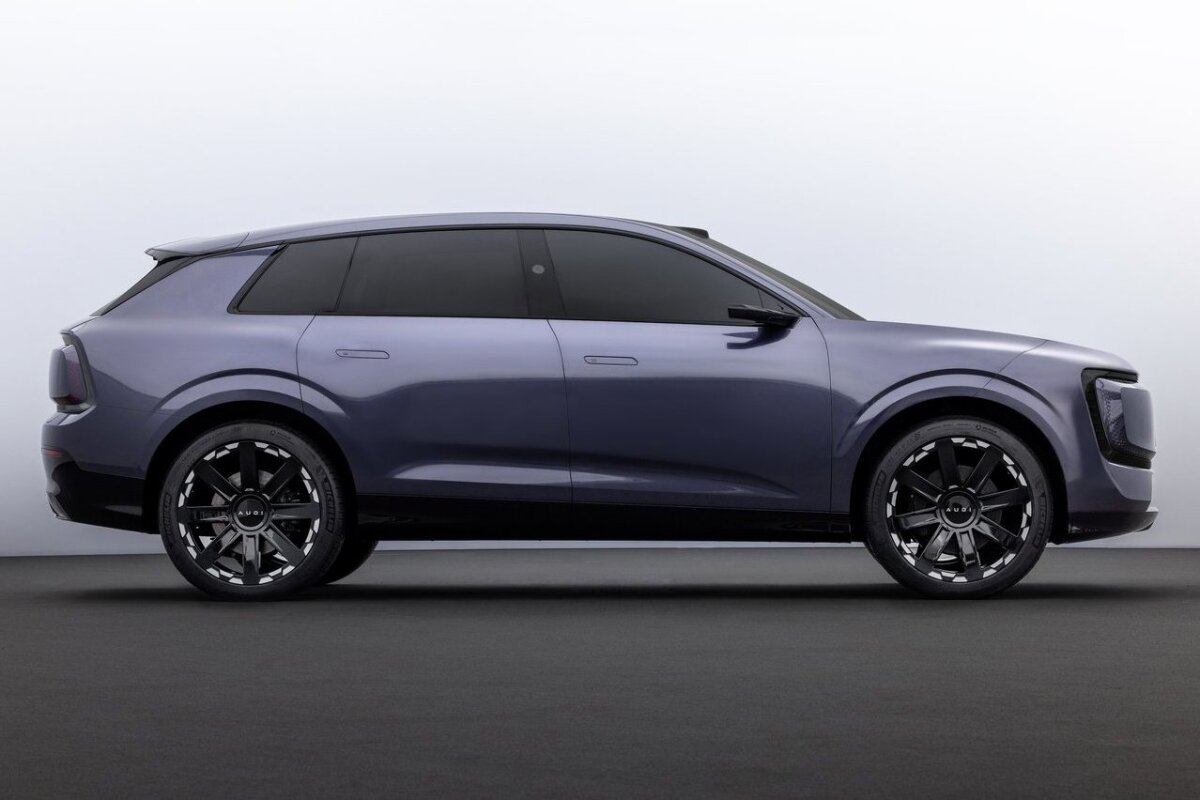 Audi E SUV Concept - 2025