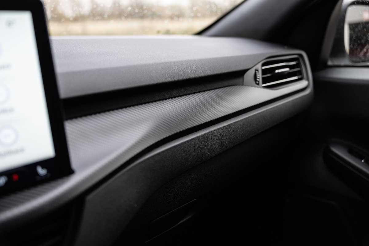 Ford Kuga PHEV - test 2025