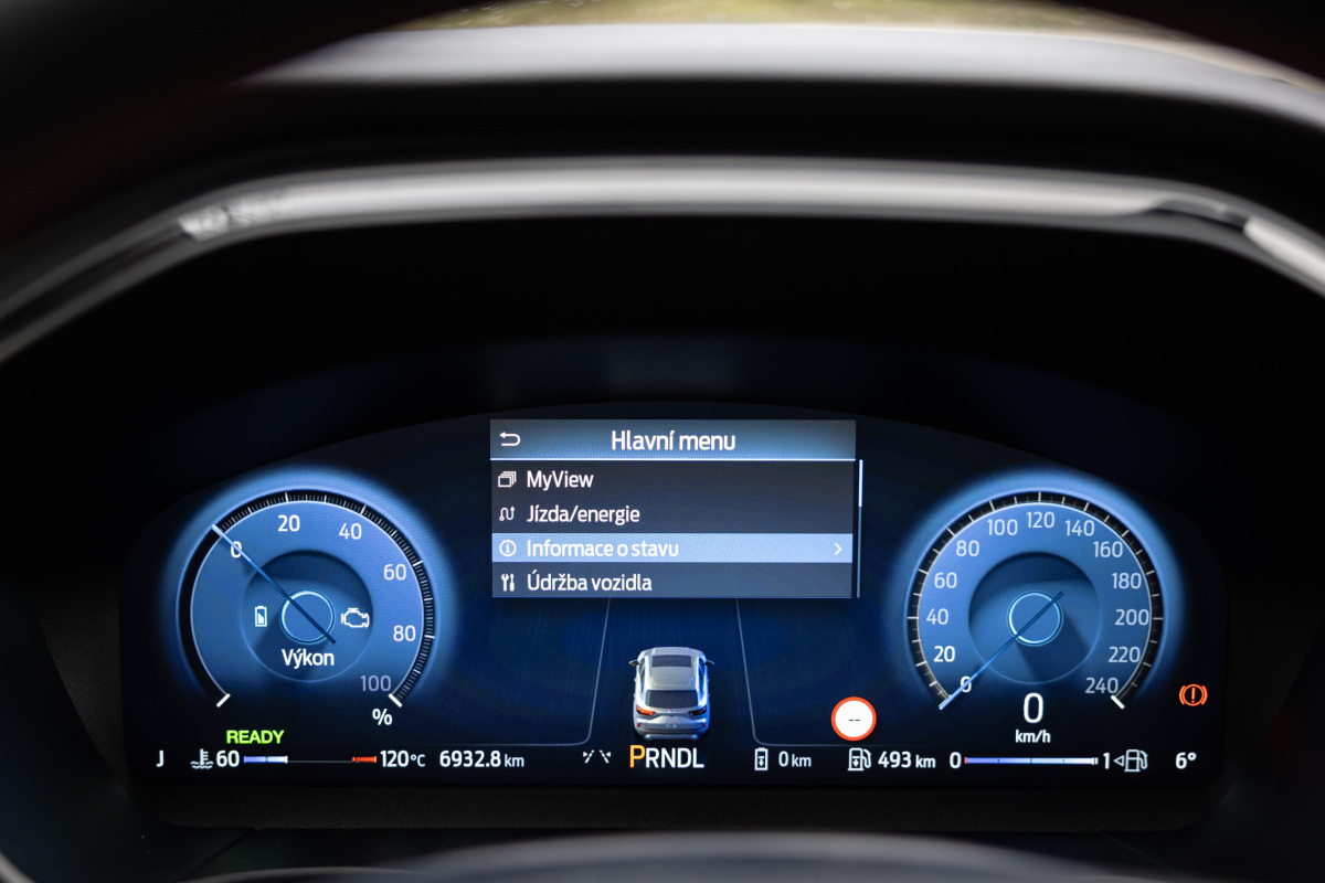 Ford Kuga PHEV - test 2025