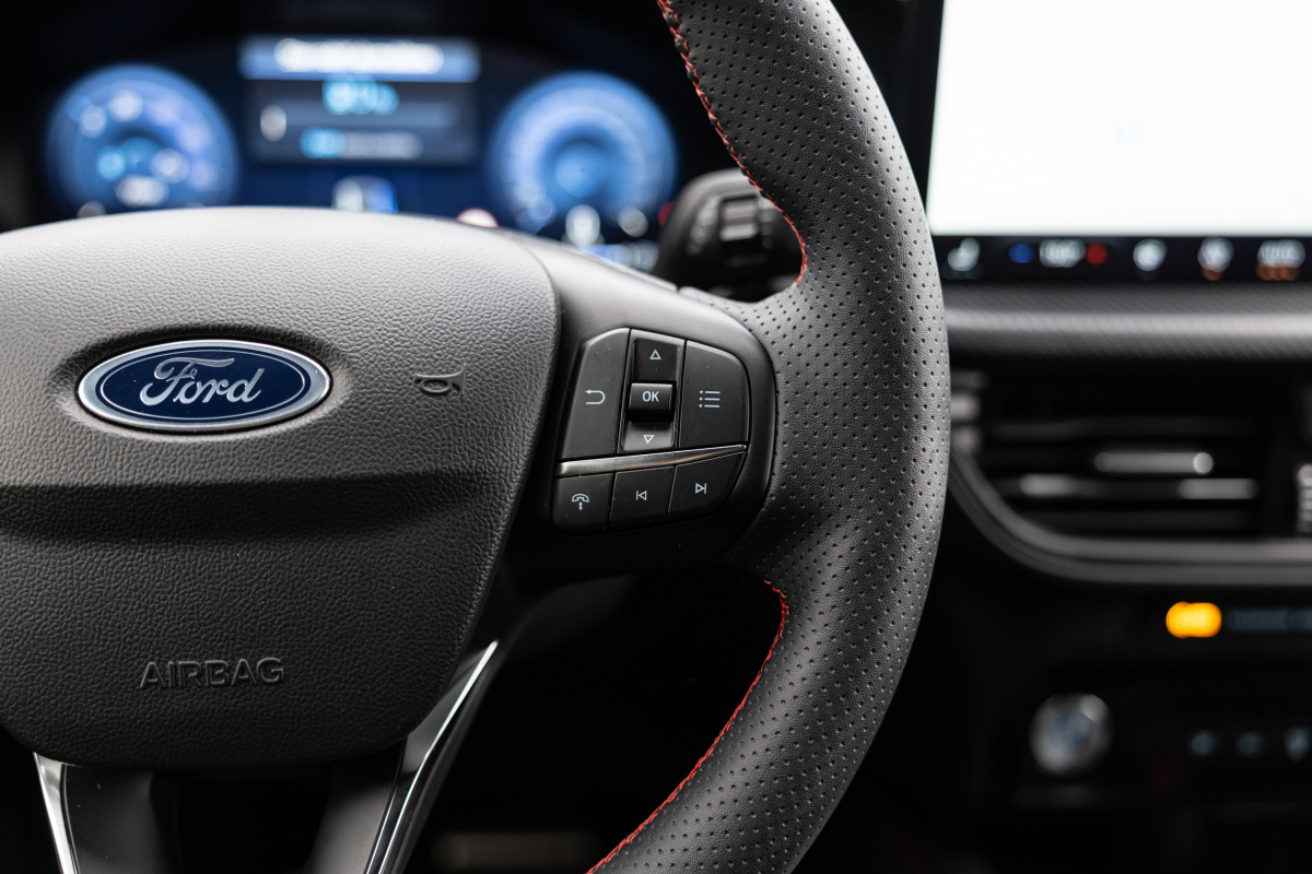 Ford Kuga PHEV - test 2025