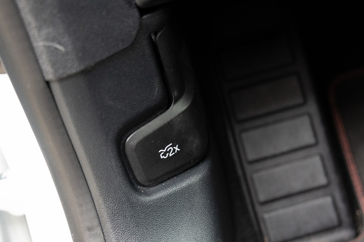 Ford Kuga PHEV - test 2025