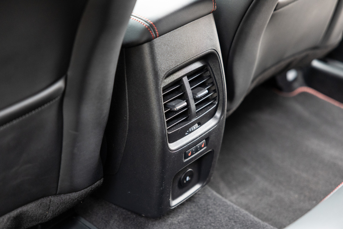 Ford Kuga PHEV - test 2025