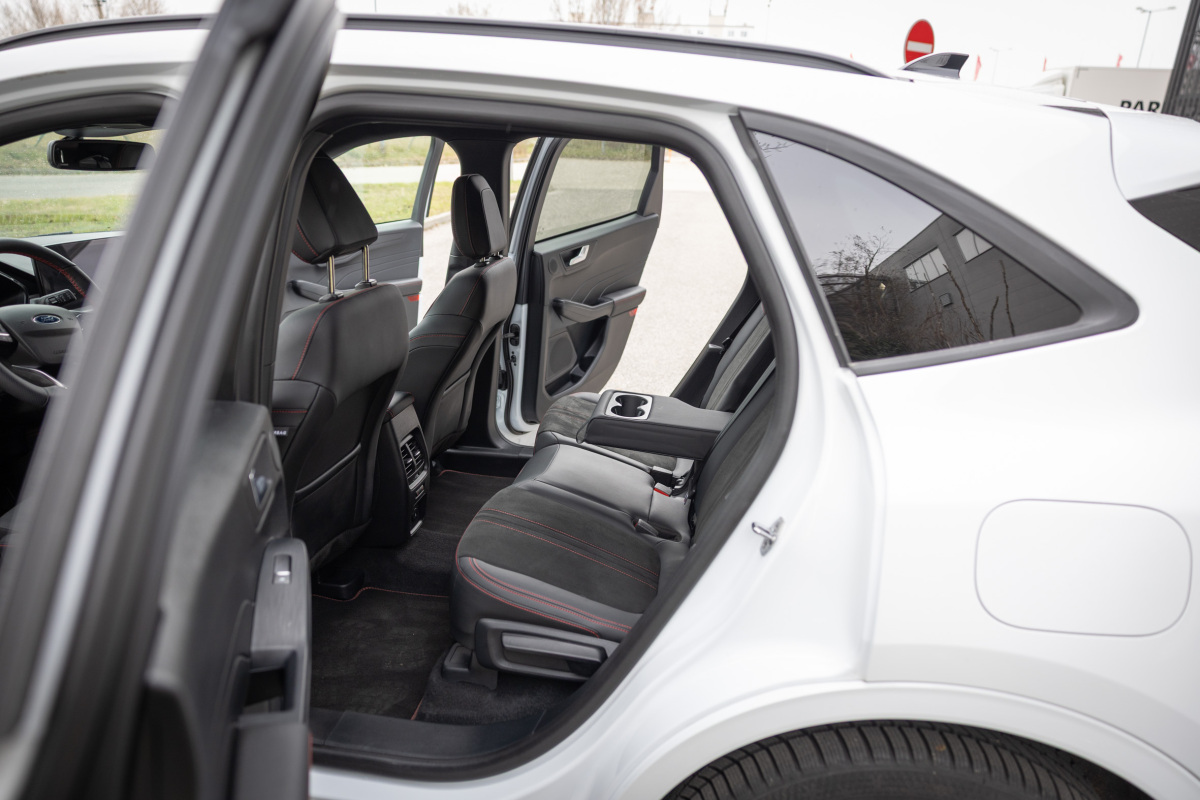 Ford Kuga PHEV - test 2025