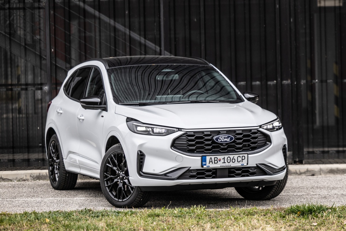 Ford Kuga PHEV - test 2025