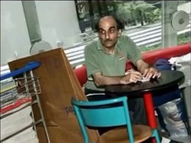Mehran Karimi Nasseri, letisko, terminál