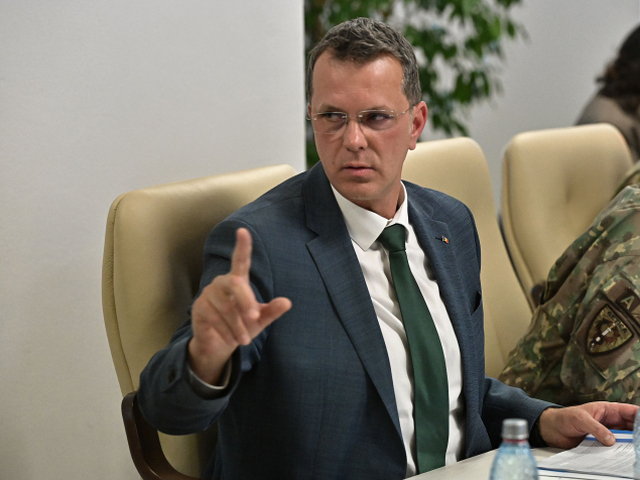 Rumunský minister obrany Ionut Mosteanu.