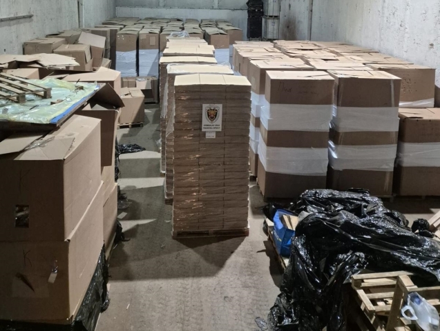 finančná správa nelegálny tabak cigarety fabrika