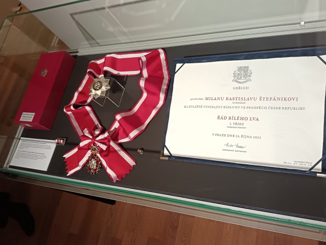 vyznamenania, Najvyssie vyznamenanie Ceskej republiky - Rad Bieleho leva pre M.R. Stefanika  3