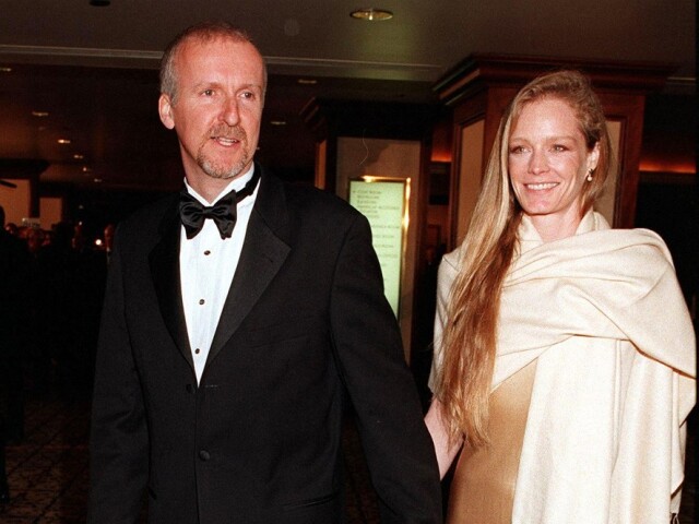 Americký režisér James Cameron a jeho manželka Suzy Amis v roku 1999.