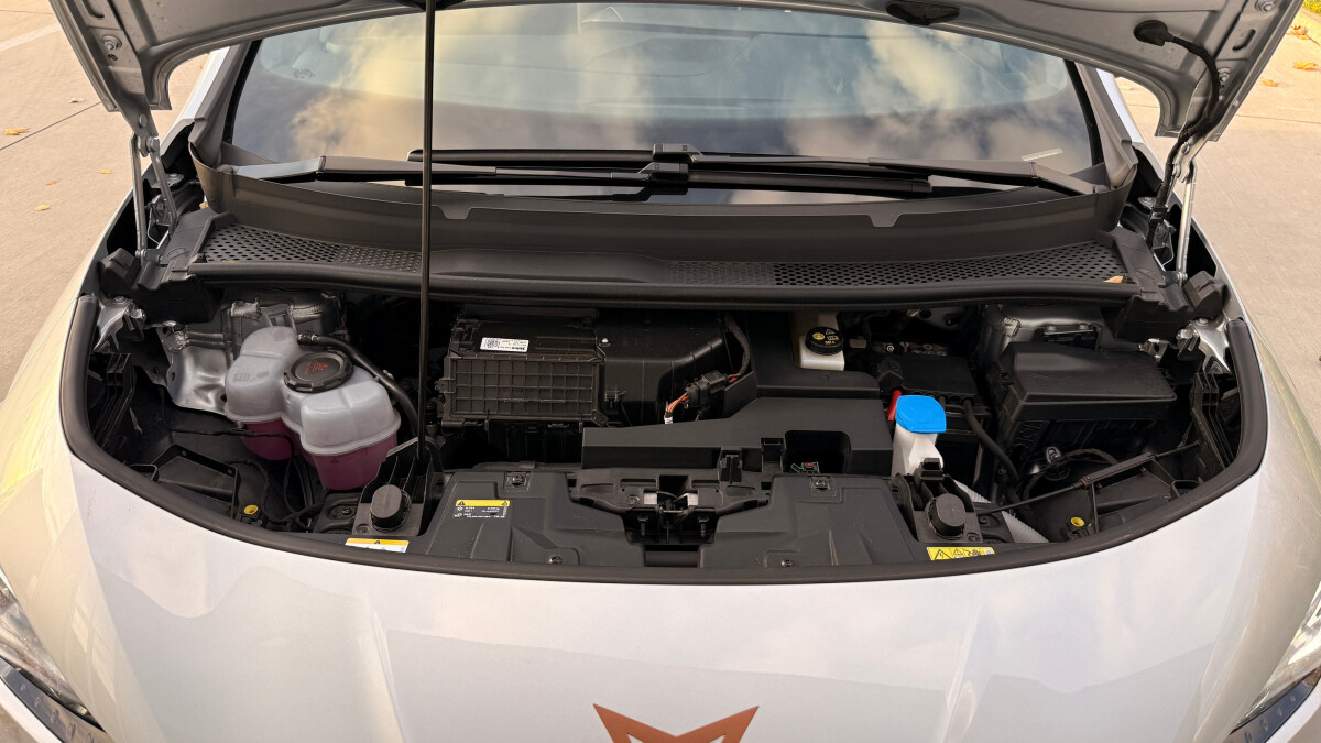 Cupra Born eBoost (2025)