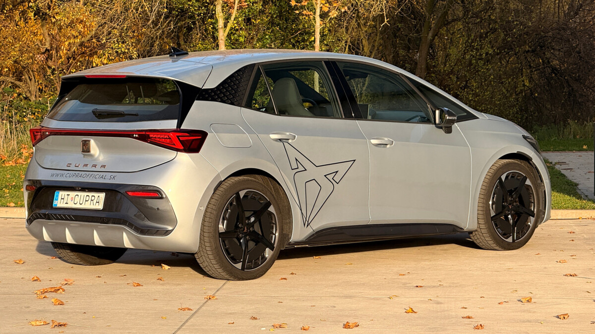 Cupra Born eBoost (2025)