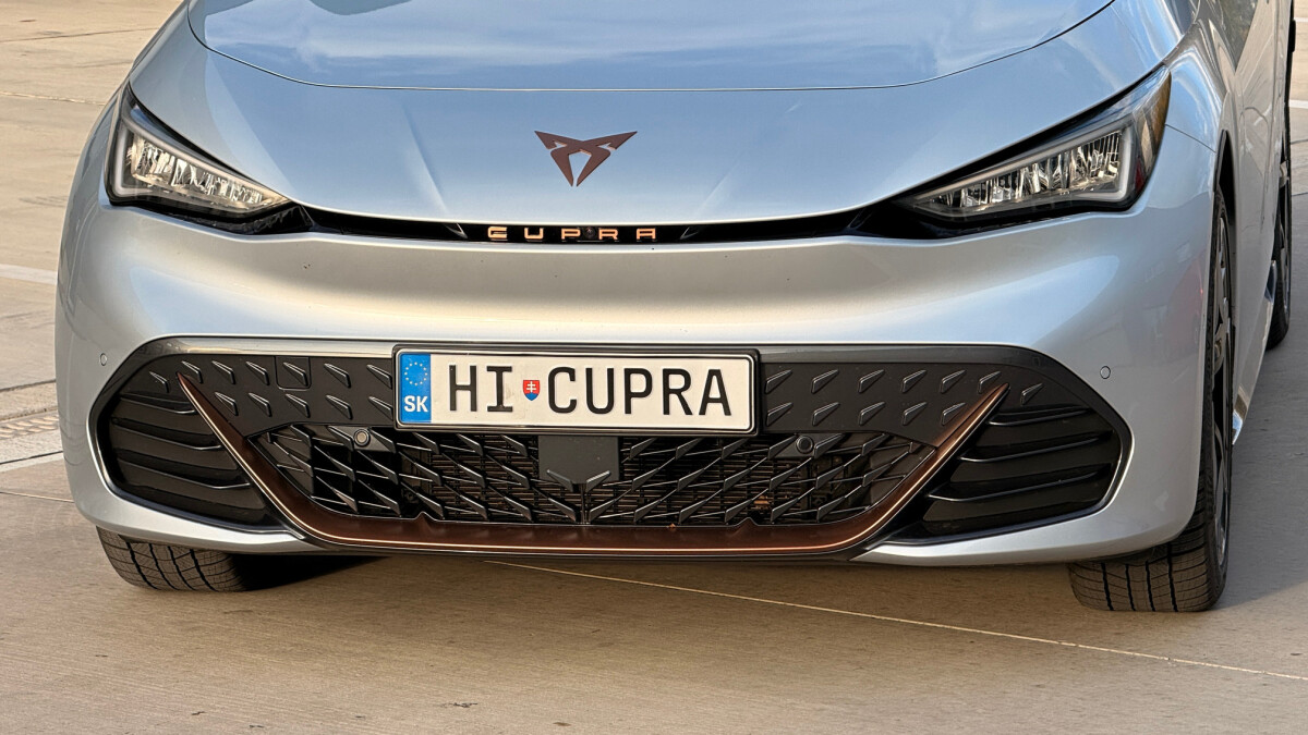 Cupra Born eBoost (2025)