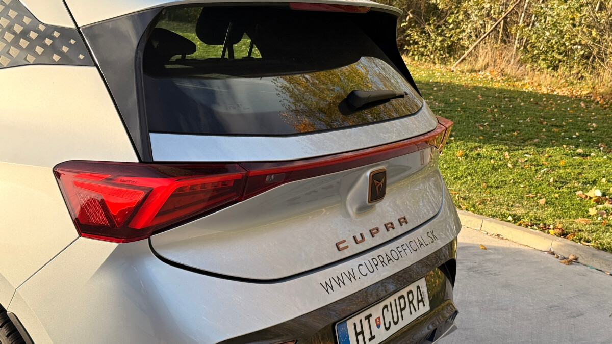 Cupra Born eBoost (2025)