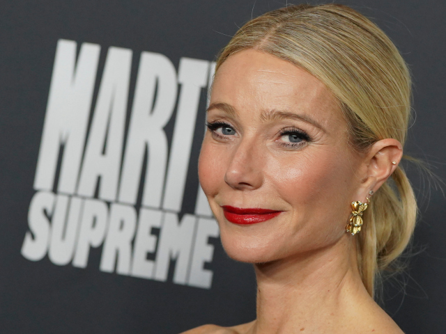 Herečka Gwyneth Paltrow prišla v kreácii z vlastnej značky Gwyn. 