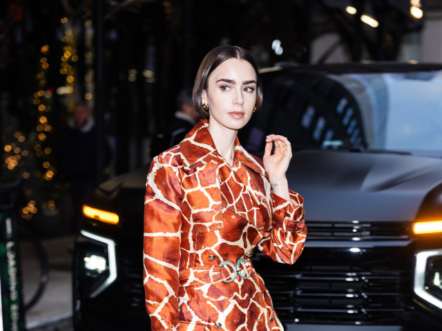 Lily Collins