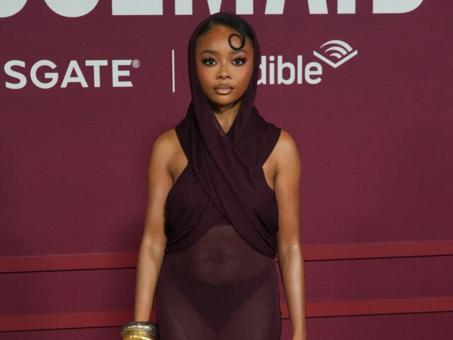 Herečka Skai Jackson na premiére filmu Pomocníčka. 