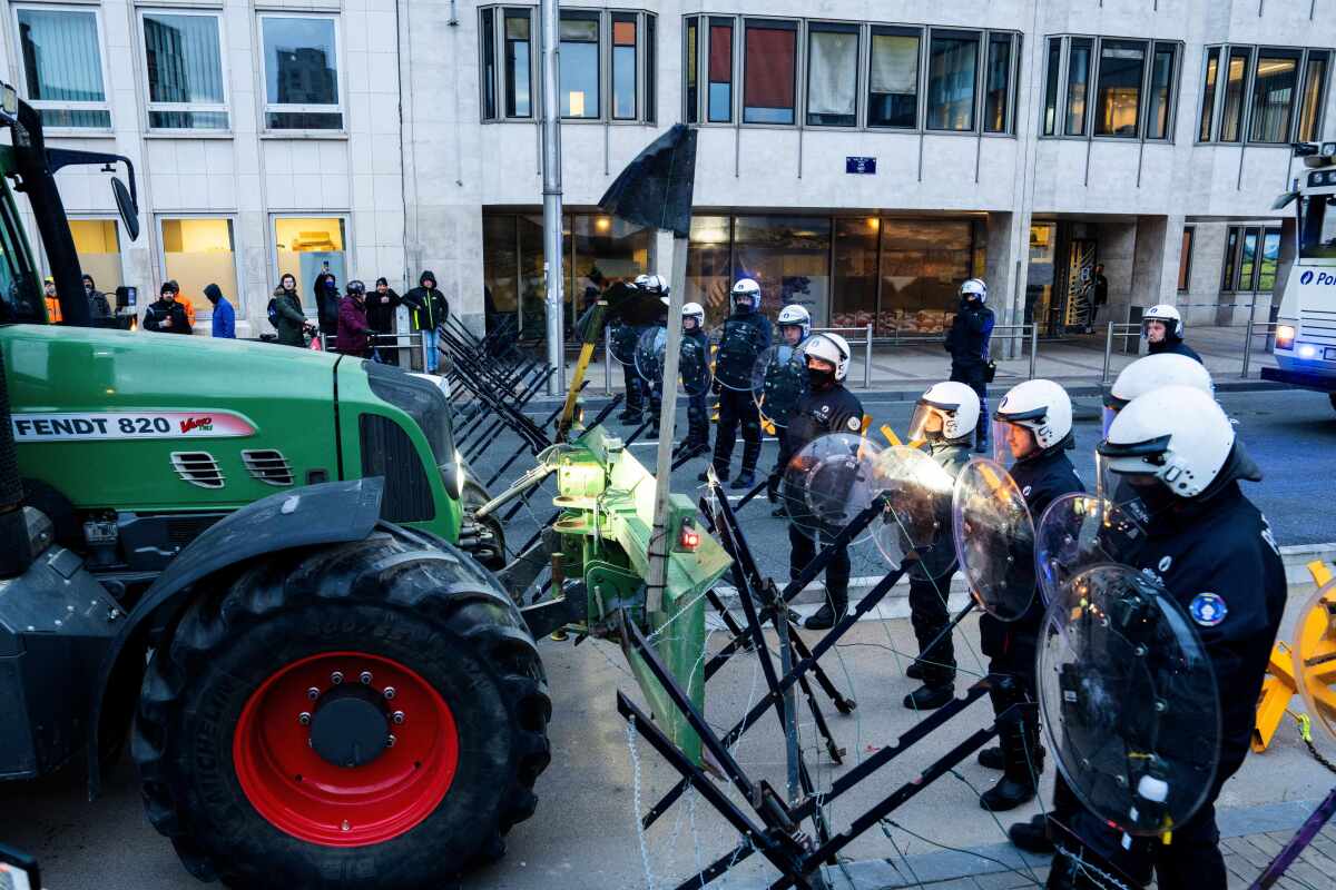 brusel farmári traktor protest