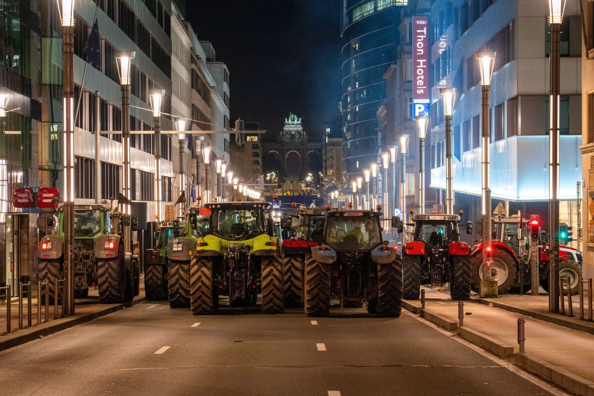 brusel protest farmári traktory mercosur