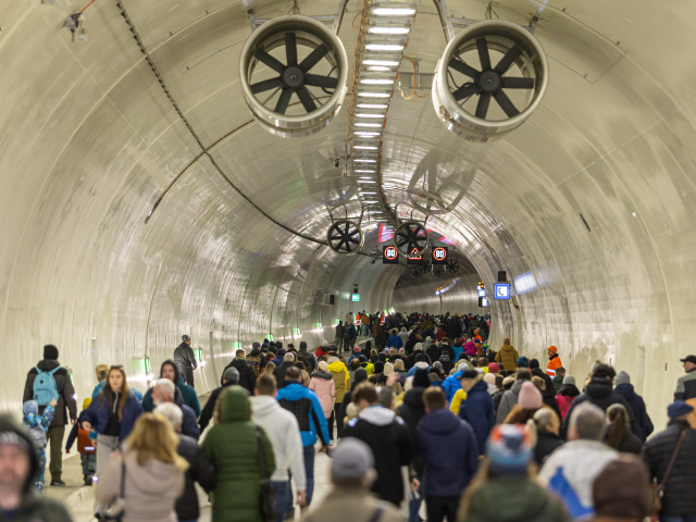 SR Višňové tunel otvorenie doprava ZAX