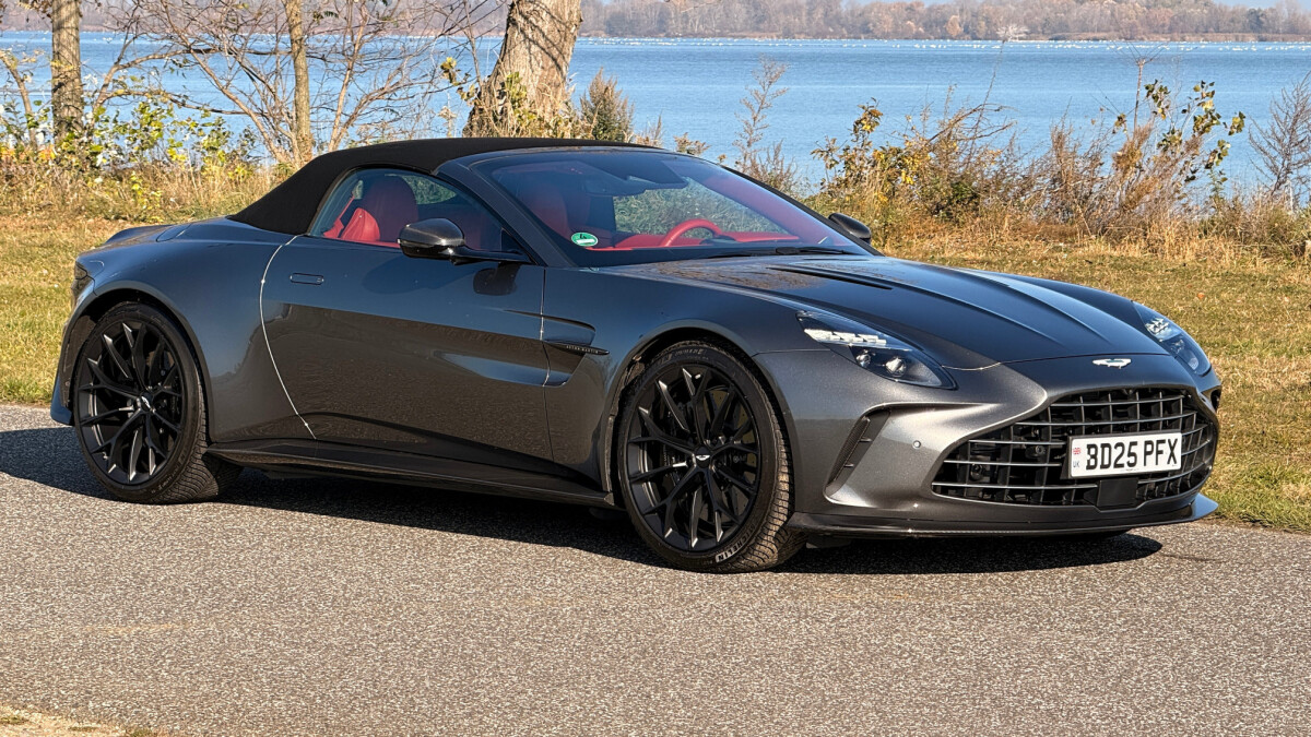 Aston Martin Vantage Roadster (2025)