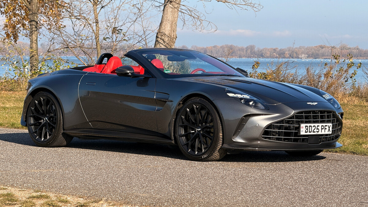 Aston Martin Vantage Roadster (2025)