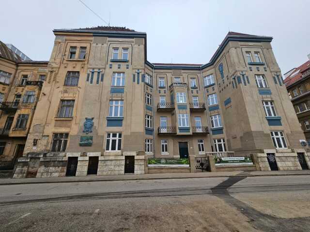 Secesna budova Stefanikova Kosice 5