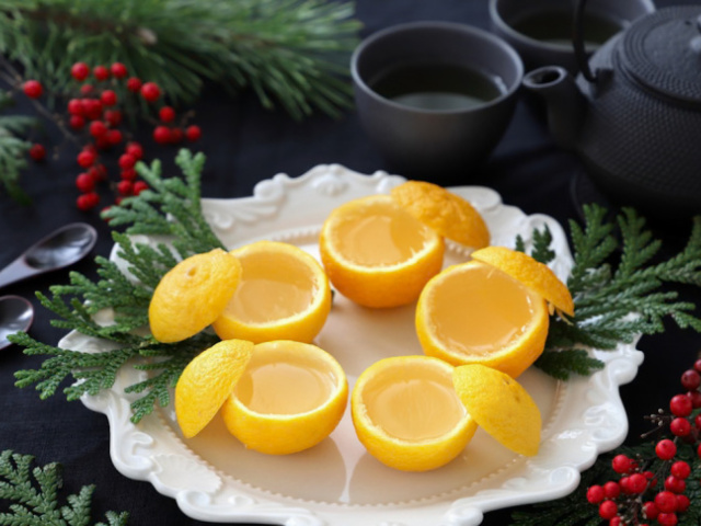 Miska, sviečka, kvetináč... Zbierka návodov, ako premeniť obyčajné citrusové šupky na niečo užitočné