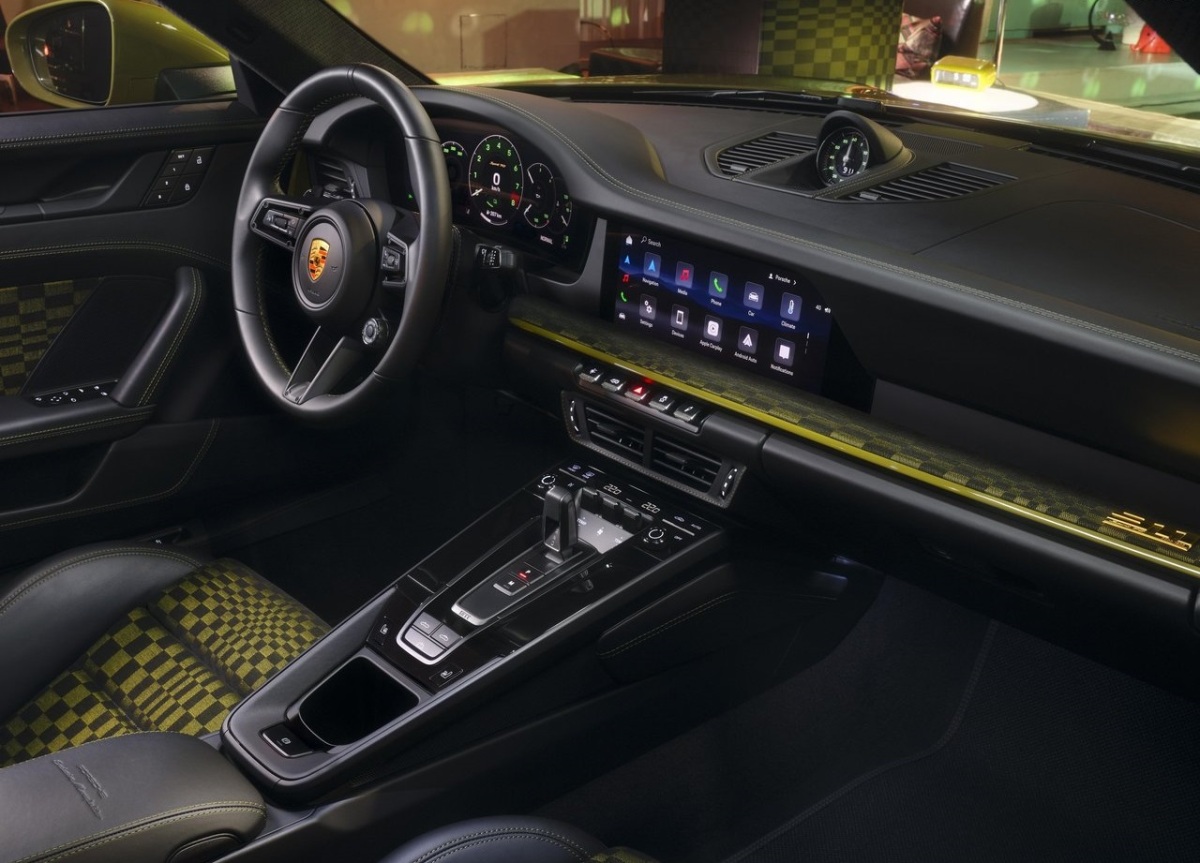Porsche 911 Spirit 70 Edition 10