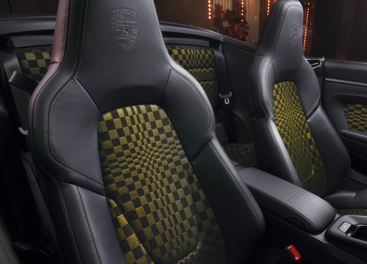 Porsche 911 Spirit 70 Edition 12