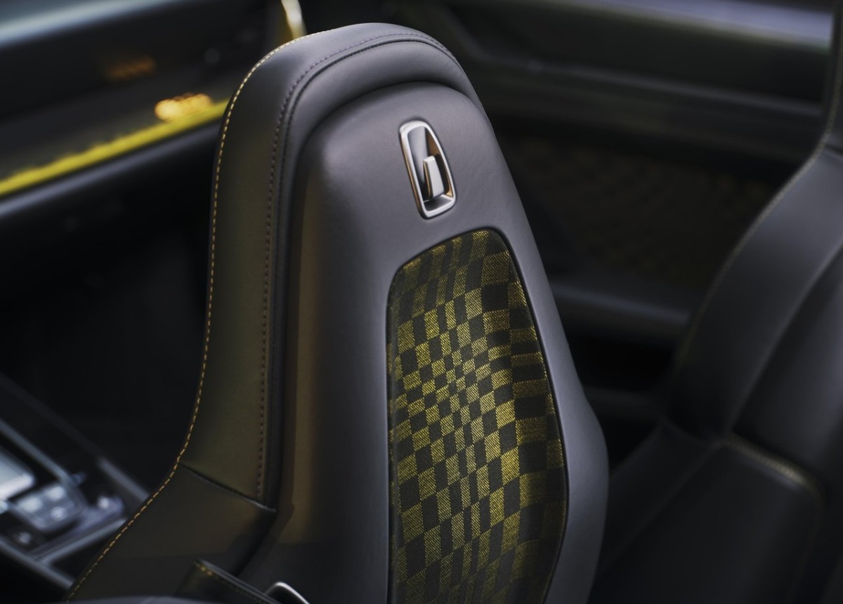 Porsche 911 Spirit 70 Edition 14