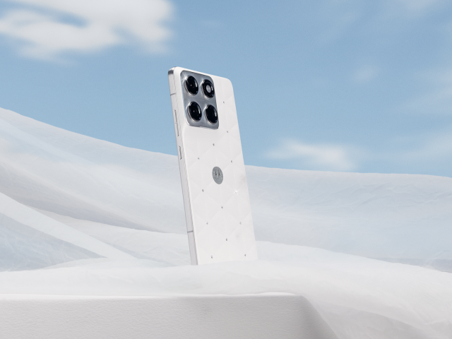 moto Edge70