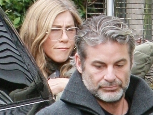 Jennifer Aniston, Jim Curtis