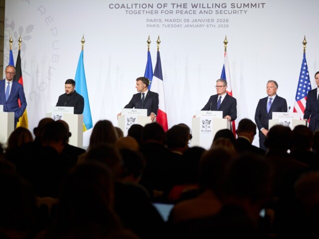 Ukrajinský prezident Volodymyr Zelenskyj v Paríži 6. januára 2026