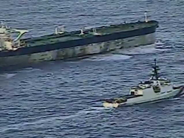 Ruský tanker, pobrežná stráž USA, Bella 1, Venezuela, Atlantik